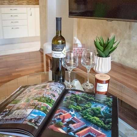 Apartment Heart Of Bjelovar Bagian luar foto