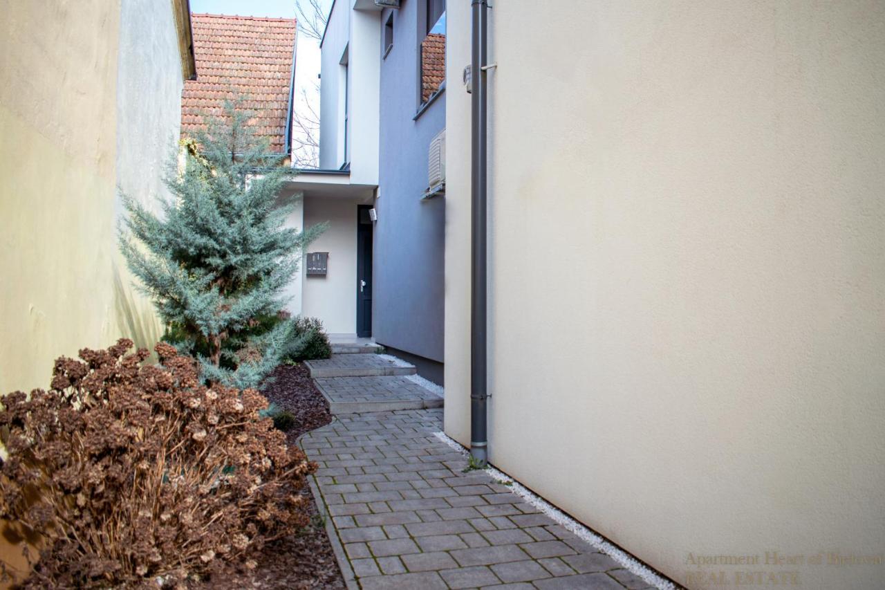 Apartment Heart Of Bjelovar Bagian luar foto